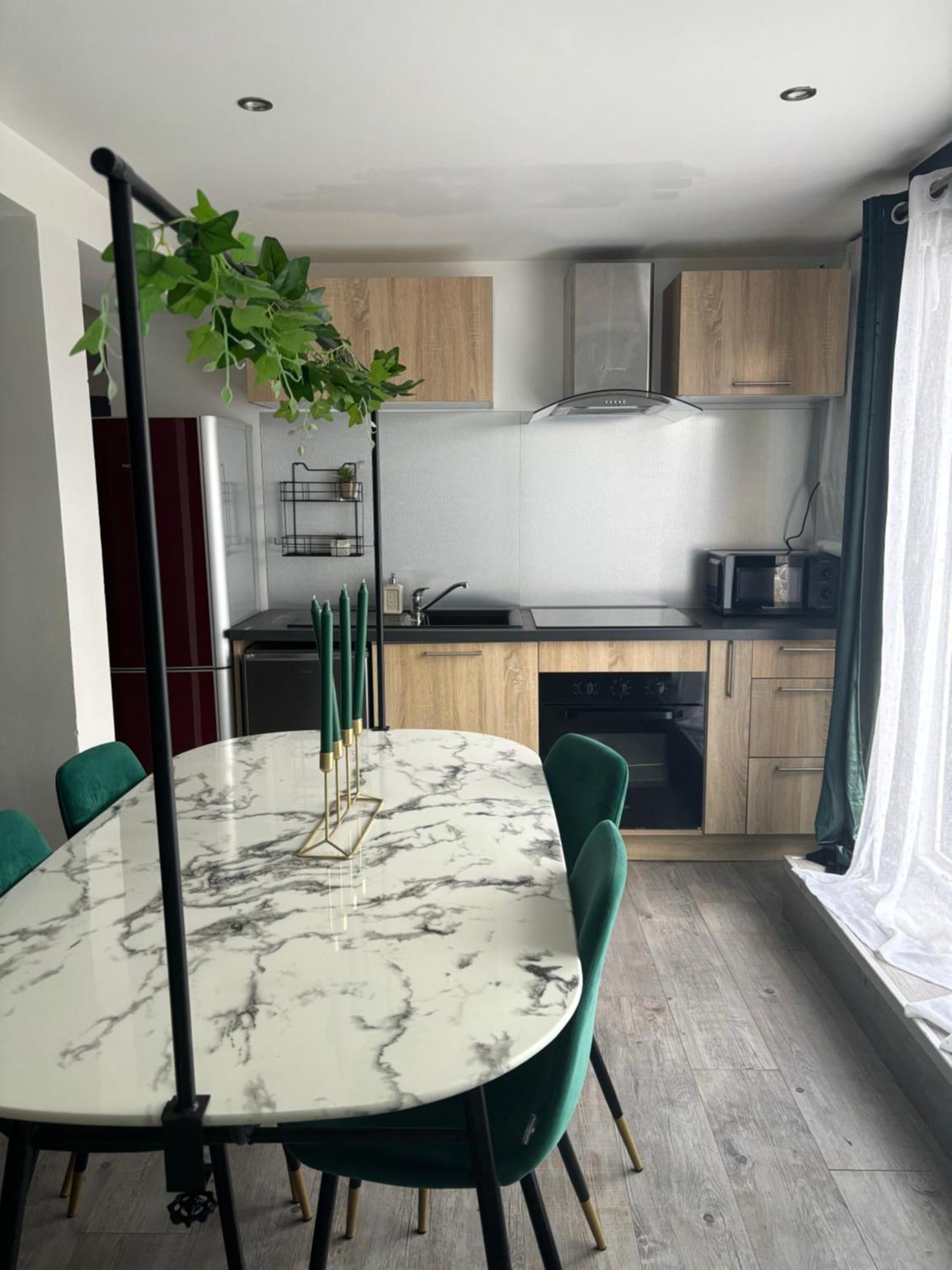 Appartement Rez De Chausse Maison 莫尔比耶 外观 照片